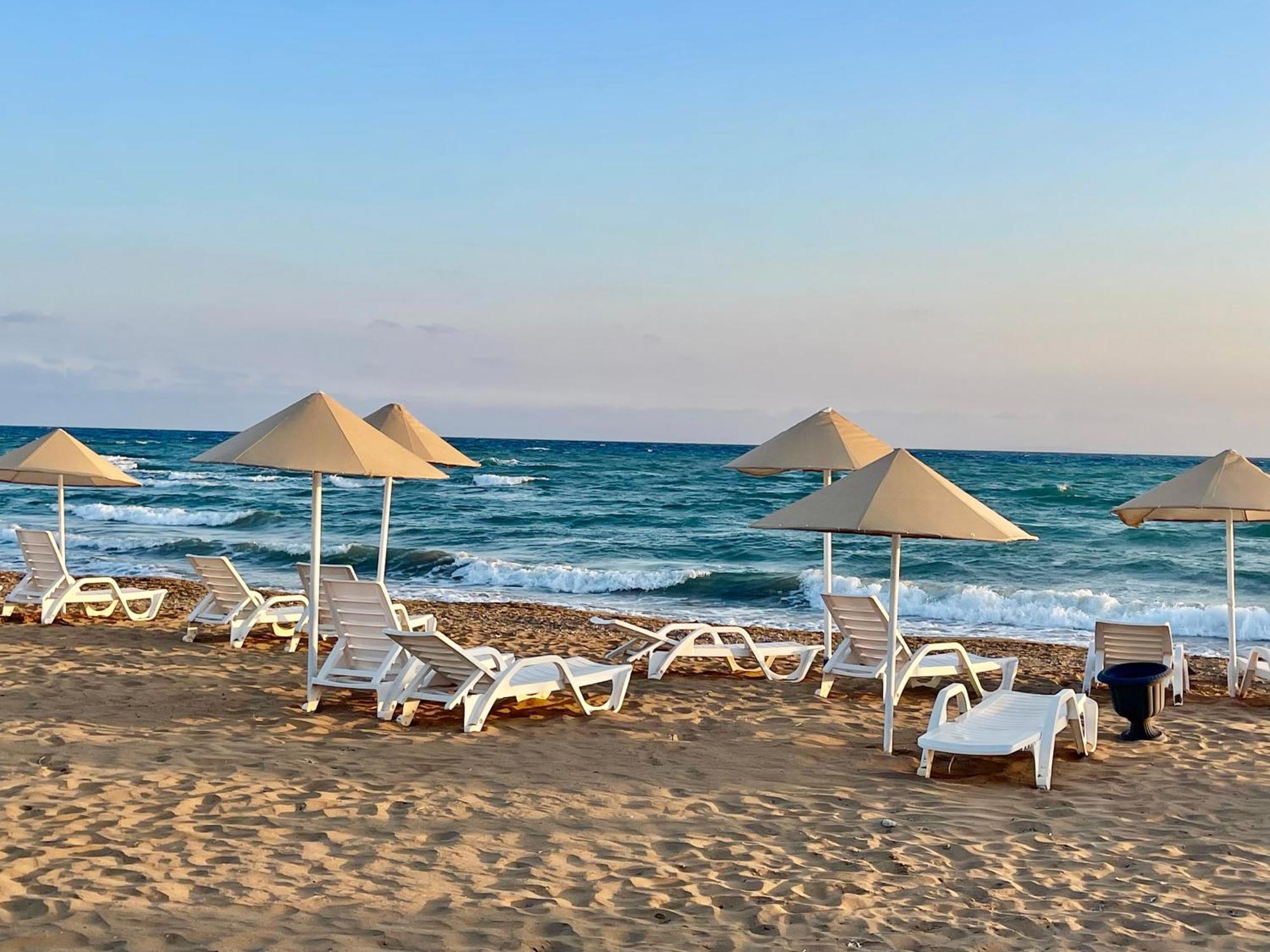 Relaxing Penthouse Suites By The Sea Vokolidha Exterior photo
